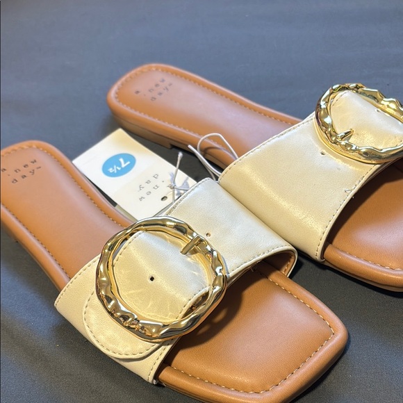 A New Day Women's Beige Slide Sandals - Picture 2 of 5